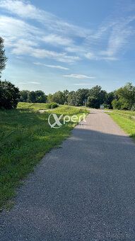 Typ: Pozemok pre rodinné domy Obec: Kľúčovec
Realitná kancel