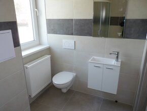 Tel: 0908 715 715, Ponúkam na dlhodobý prenájom 2 izbový byt