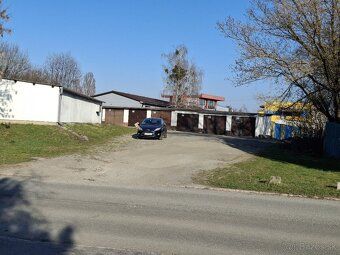 Predám Garáž na Michalovskej ul. Predáva sa aj s pozemkom po