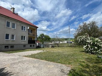 priestranný 3-izbový byt s lodžiou (76 m2) s vlastným kúrení