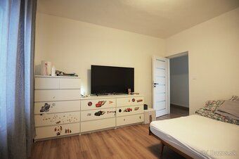 V exkluzívnom zastúpení ponúkame na predaj moderne prerobený