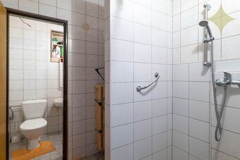 Exkluzívne vám ponúkame na predaj rodinný dom situovaný pria