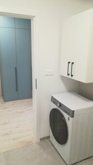 Prenajmem 1 izbový byt na Popradskej ulici, 6 poschodie. Nov