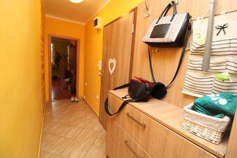 Ponúkame vám na prenájom, 2 izbový byt na ulici A. Hlinku v 