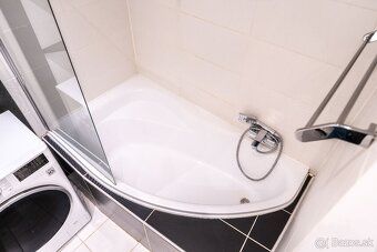 Exkluzívne Vám ponúkame Vám na predaj 3 izbový tehlový byt v