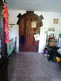 Predám udržiavanú dvojpodlažnú chatu vo Veľkých Túrovciach s