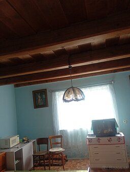 Ponúkam na predaj väčší pozemok s výmerou cca 1000m2 v obci 