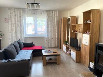 Ponúkame exkluzívne na predaj super rodinný dom v Závadke na