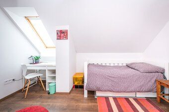 Alpia Reality ponúka na predaj štýlový rodinný dom v obci Bl