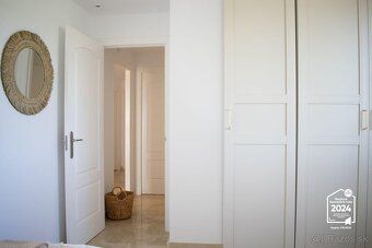 Ponúkame Vám na predaj elegantný apartmán v obľúbenom rezide