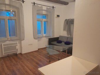 Ponúkame na prenájom 1,5 izbový byt , v centre , ulica Mlyns