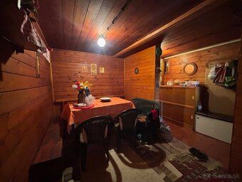 Predaj udržiavanej chatky s pozemkom 496m2 vrátane zastavane