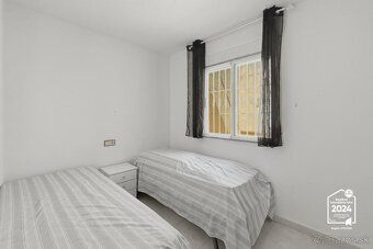Ponúkame Vám na predaj apartmán na hornom podlaží bungalovu 