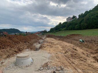 🏡 Na predaj slnečný stavebný pozemok 1 101 m² v Slov. Ľupči
