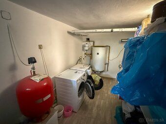 Ponúkame na predaj priestranný rodinný dom s úžitkovou ploch
