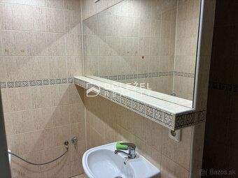 Typ: 3-izbový byt Ulica: Stalicová Obec: Košice-Nad jazerom
