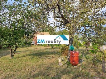 Ponúkame Vám na predaj pozemok - záhradu so záhradnou chatko