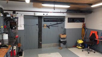 Predám veľkú garáž cca28m2(4,7×6) predáva sa aj z vybavením 