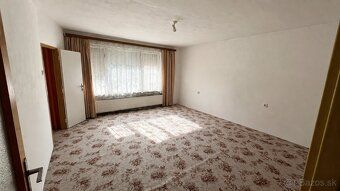 Ponúkam na predaj dvojpodlažný rodinný dom v obci Letničie. 