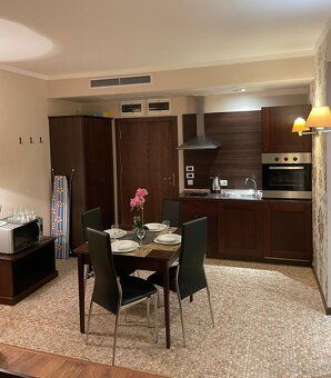 Exkluzívne iba u nás Vám predstavujeme na predaj apartmán s 
