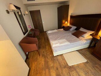 Exkluzívne iba u nás Vám predstavujeme na predaj apartmán s 
