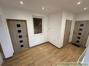 Ponúkame na predaj veľký a kompletne zrekonštruovaný rodinný