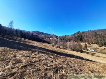Výnimočný pozemok s panoramatickým výhľadom na Nízke Tatry –