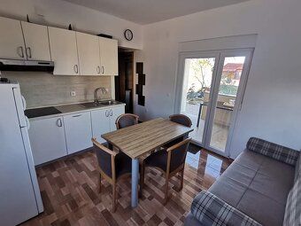 DADOT ponúka na predaj klimatizovaný apartmán so záhradou, p