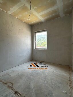 Podnikateľský objekt, apartmánový dom, ubytovacia budova, de