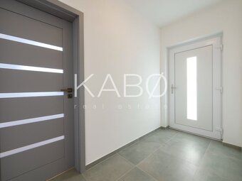 KABØ real estate Vám ponúka na predaj 4 izbový rodinný dom p