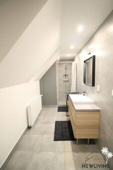 NEW LIVING - ponúka exkluzívne na predaj rodinný dom pri Pie