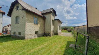 Predám rodinný dom na pozemku o rozlohe 1 738 m2 v obci Važe