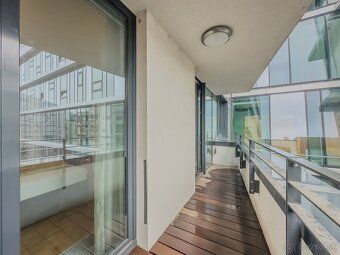 Rozloha: 54 m² + loggia (7 m²) Poschodie: 7. z 9 (s výťahom)