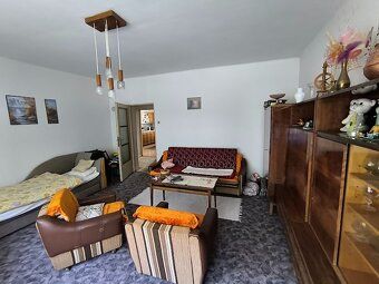 Exluzívne Vám ponúkame starší rodinný dom s veľkým potenciál