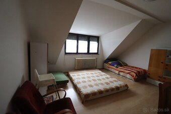 🏡 NA PREDAJ: 5-izbový rodinný dom s veľkým pozemkom, prístav