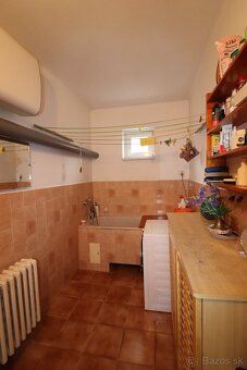 🏡 NA PREDAJ: 5-izbový rodinný dom s veľkým pozemkom, prístav