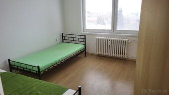 Ponúkam na prenájom 2 izbový byt v Námestovo. 62 m2. Na 3 po