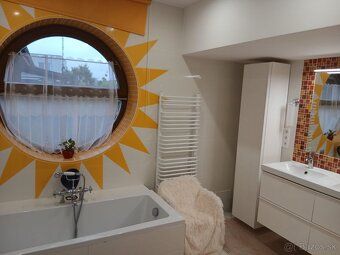 TOP PONUKA - SAMOSTATNÝ - ATYPICKÝ Bungalov 520m2 pozemok- m