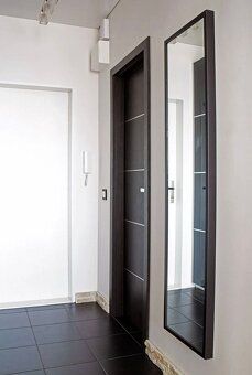 Ponúkame na predaj štýlový a moderne zrekonštruovaný 1-izbov