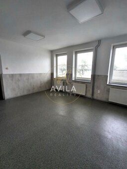 Výborná príležitosť pre vaše podnikanie v centre diania! Výb