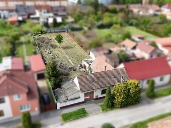 Predáme 3 izbový RD v meste Holíč na rekonštrukciu alebo inv