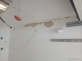 Predám garáž v Skalici, Clementisa/Lúčky, elektrika jama, br