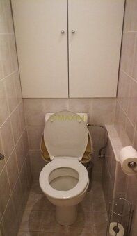 Ponúkame na predaj 2-izbový byt, nachádzajúci sa v mestskej 