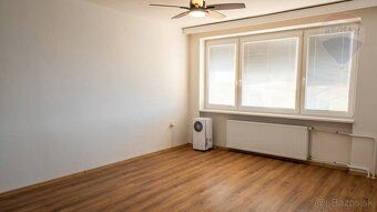 EXKLUZÍVNE IBA U NÁS! Realitná kancelária RE/MAX Vám ponúka 