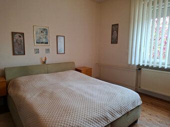 Predstavte si ráno s kávou na vlastnom pozemku, ticho, pokoj