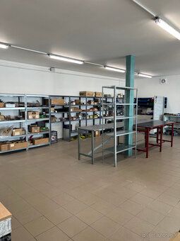 Na predaj ponúka komerčné priestory v atraktívnej lokalite, 