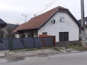 Ponúkam na predaj v zastúpení majiteľa starší rodinný dom/bý