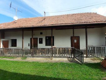 Ponúkam na predaj v zastúpení majiteľa starší rodinný dom/bý