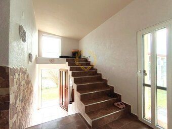 Rodinný dom s pozemkom 1290m2 a potenciálom (Predajná, okr. 