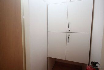 Oto Horváth ponúka na prenájom administratívnu miestnosť na 